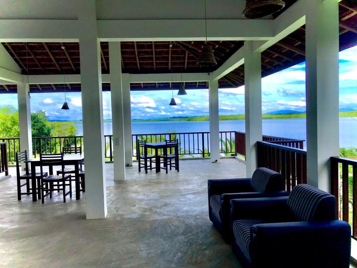 Ashansa Lagoon Resort Тангале Екстериор снимка