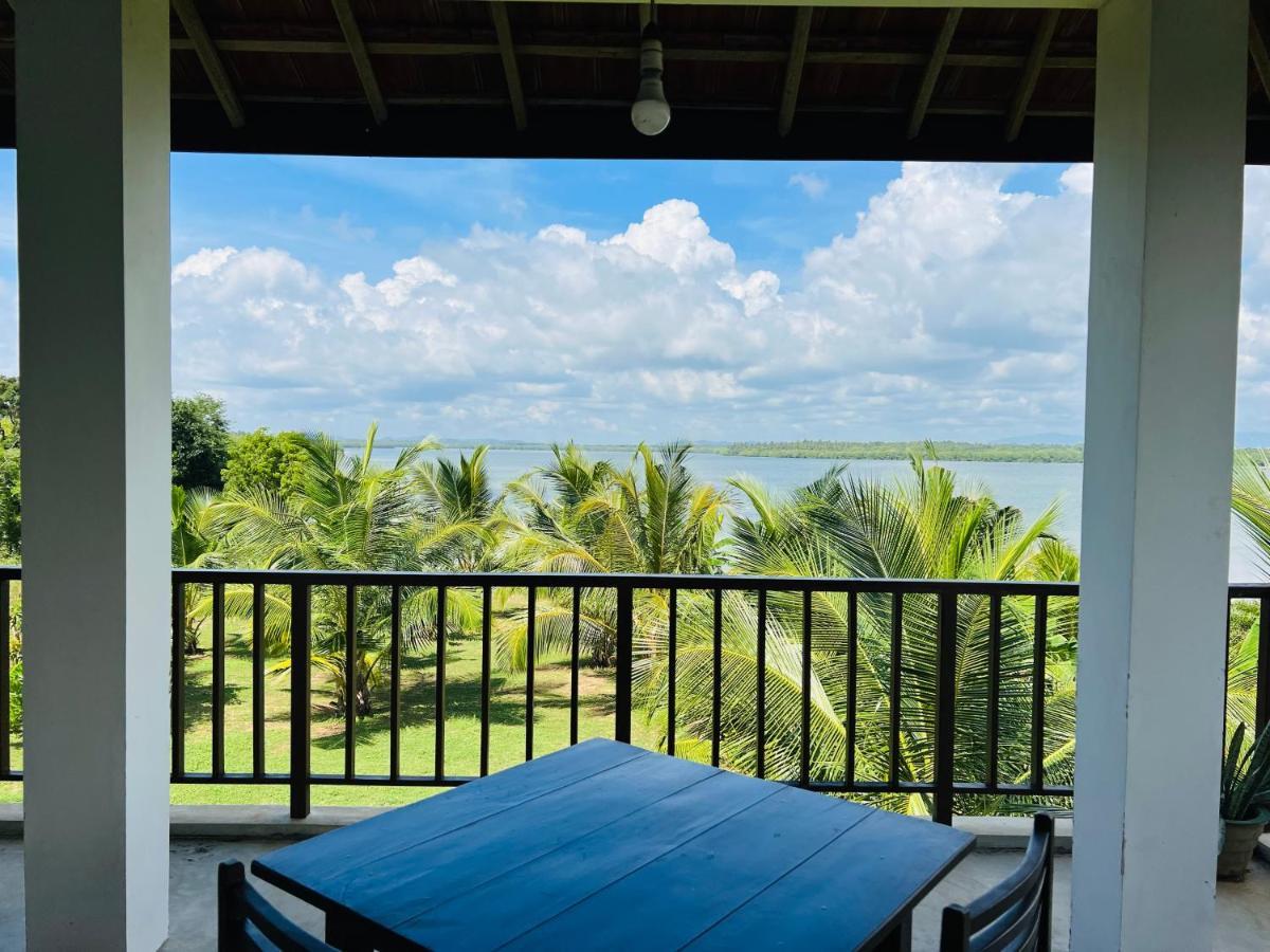 Ashansa Lagoon Resort Тангале Екстериор снимка