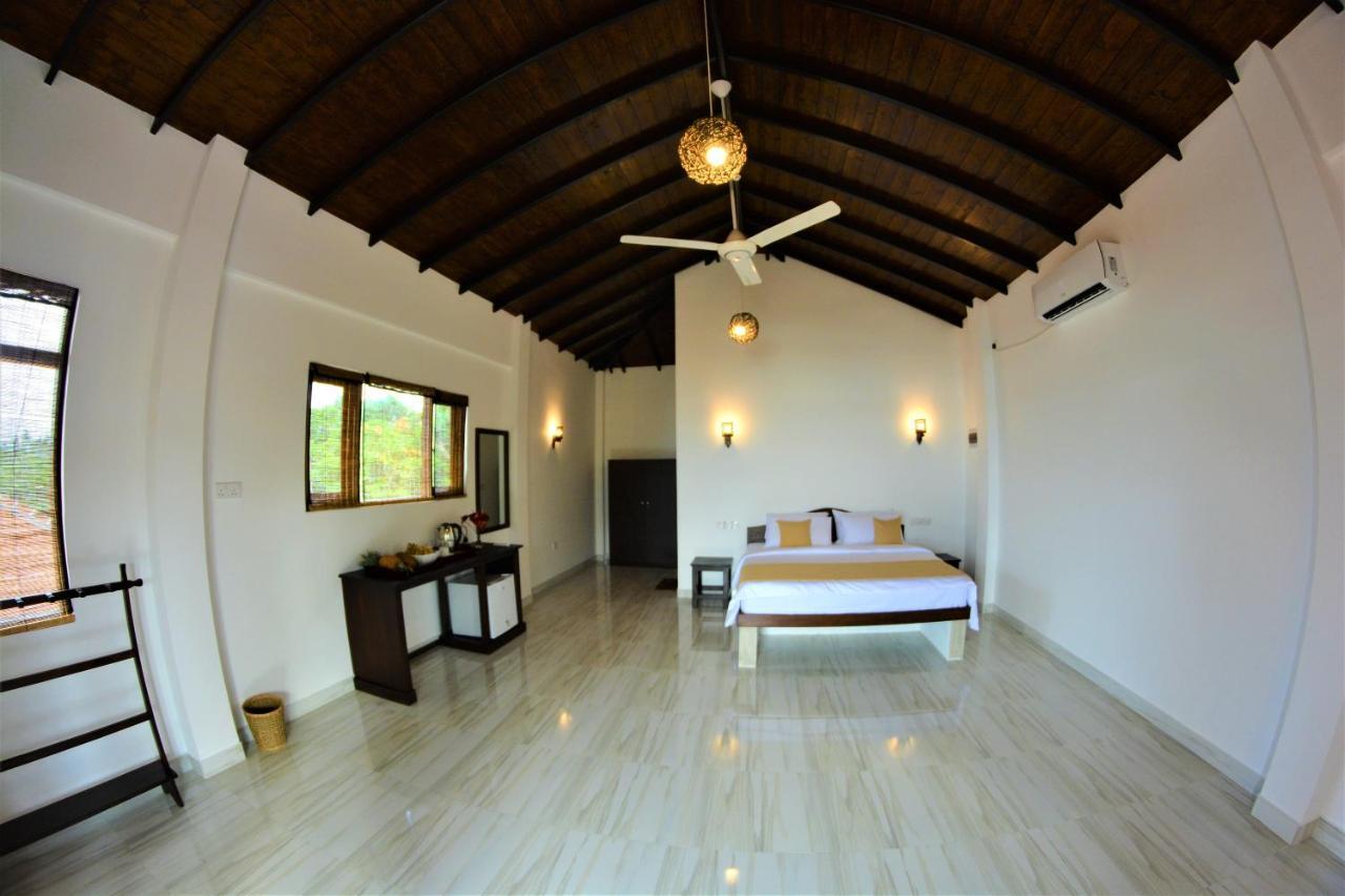 Ashansa Lagoon Resort Тангале Екстериор снимка