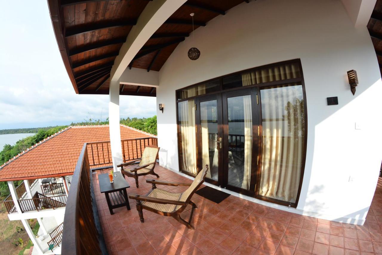 Ashansa Lagoon Resort Тангале Екстериор снимка